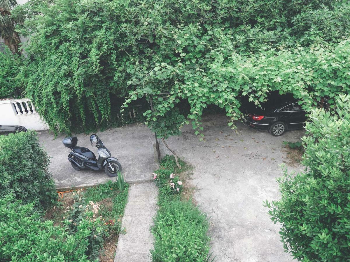 בודווה Apartment Lim מראה חיצוני תמונה